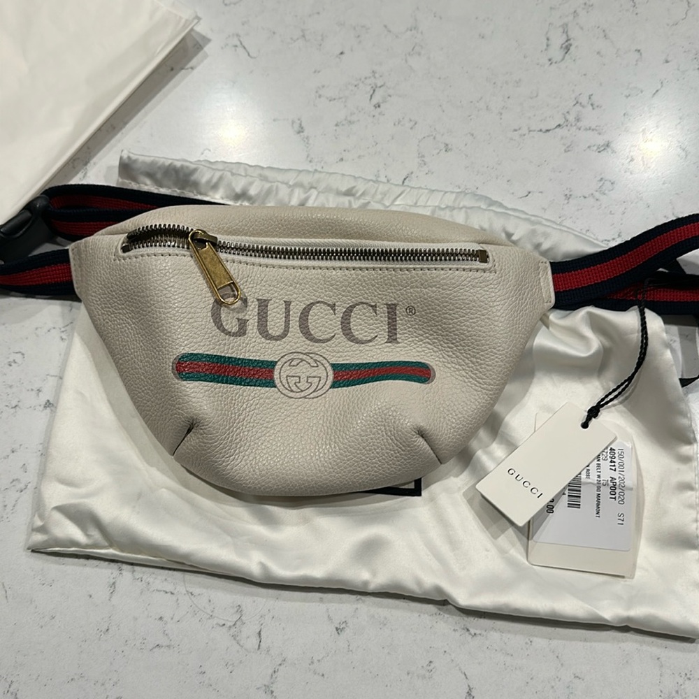 Gucci logo belt bag in off white